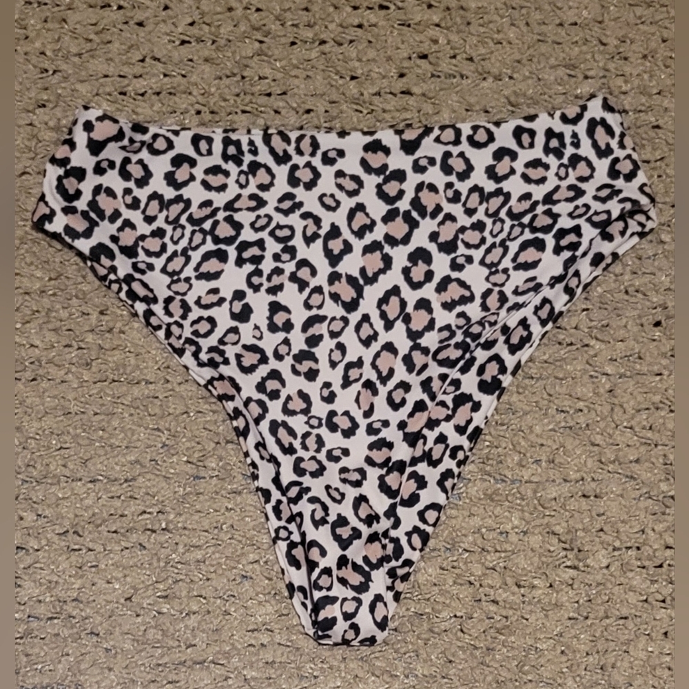 SHEIN LEOPARD PRINT HIGH CUT SWIMSUIT BIKINI BOTTOMS SIZE L